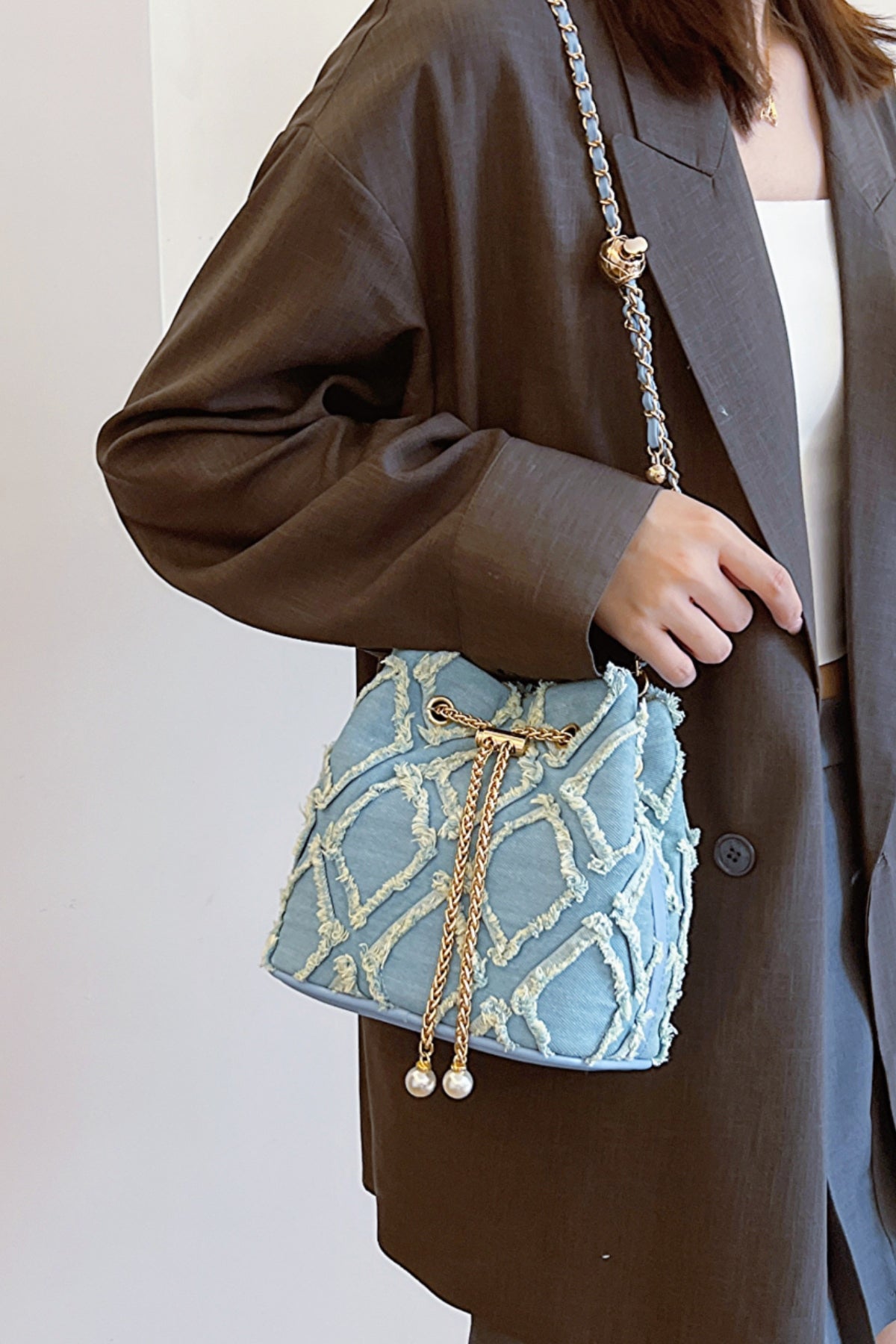 Chain Drawstring Raw Edge Denim Bucket