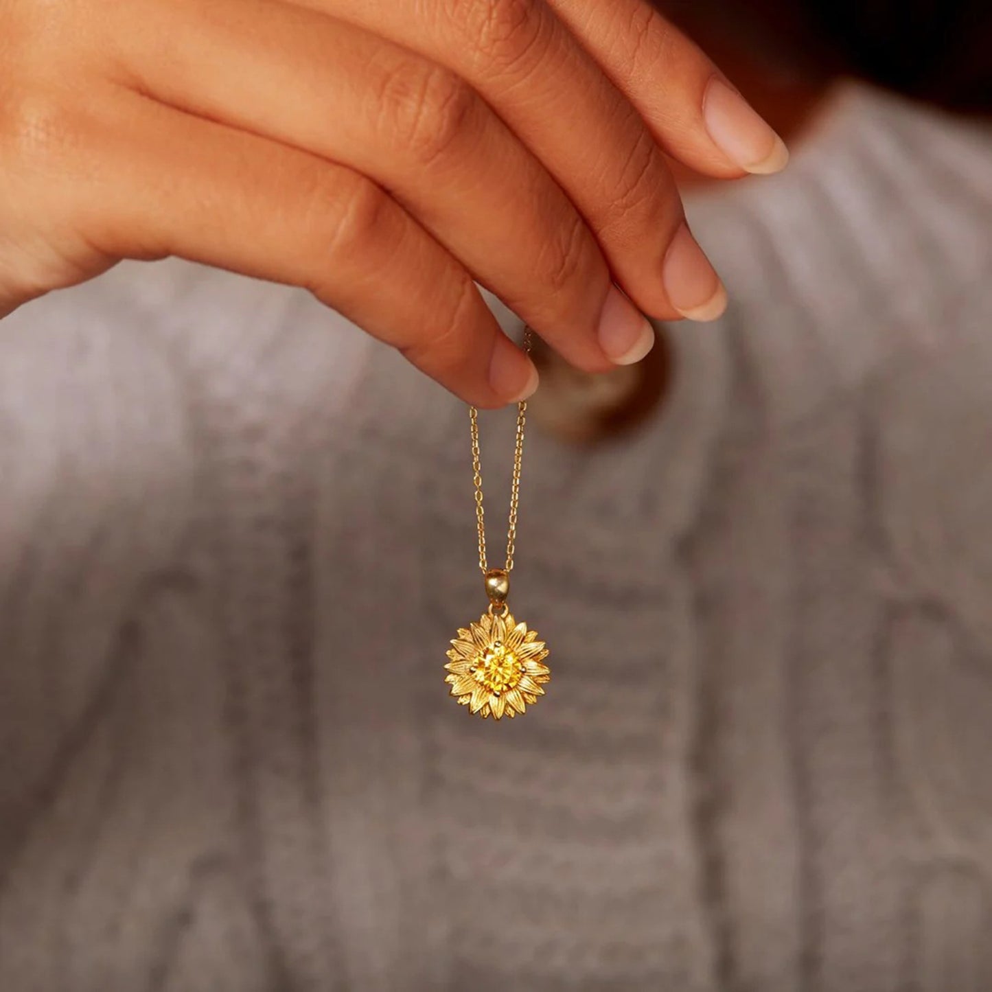 Sunflower 18K Gold Pendant Necklace