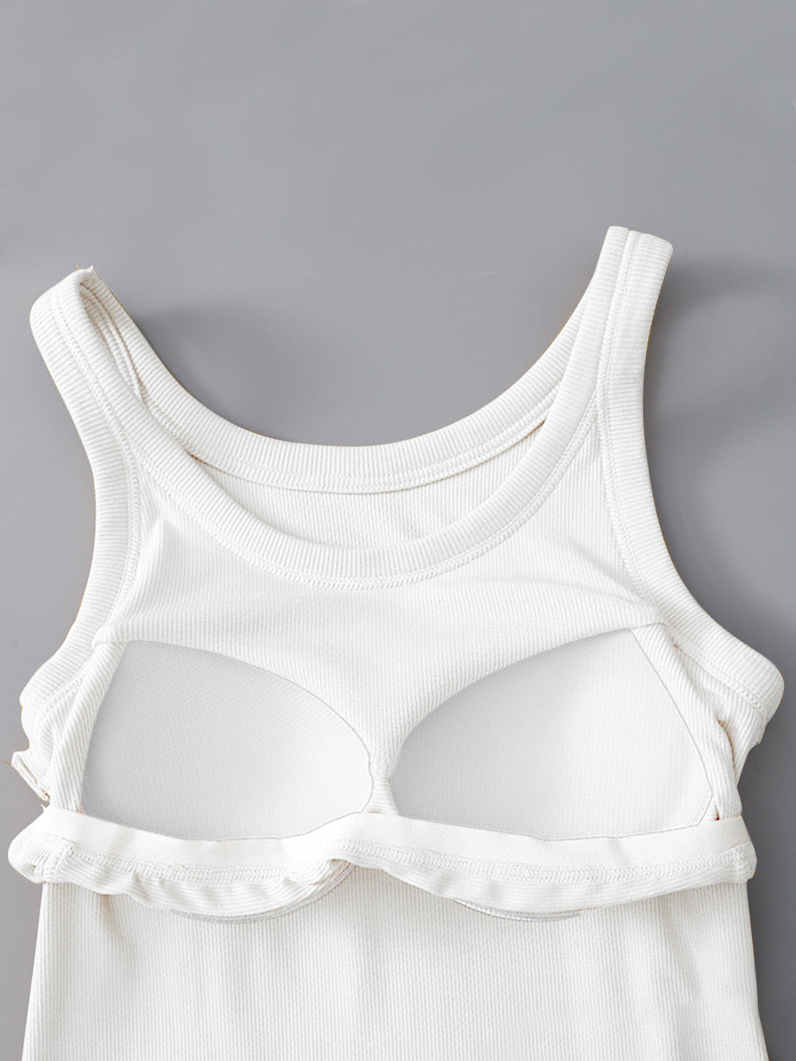 Round Neck Tank with Bra - Support
