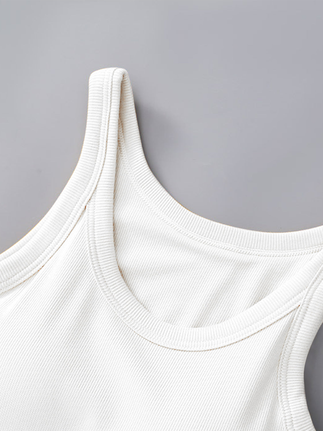 Round Neck Tank with Bra - Support