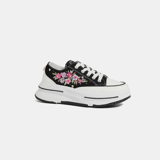 Embroidery Platform Lace-Up Sneakers